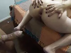 Lớn tình chải trong  ...